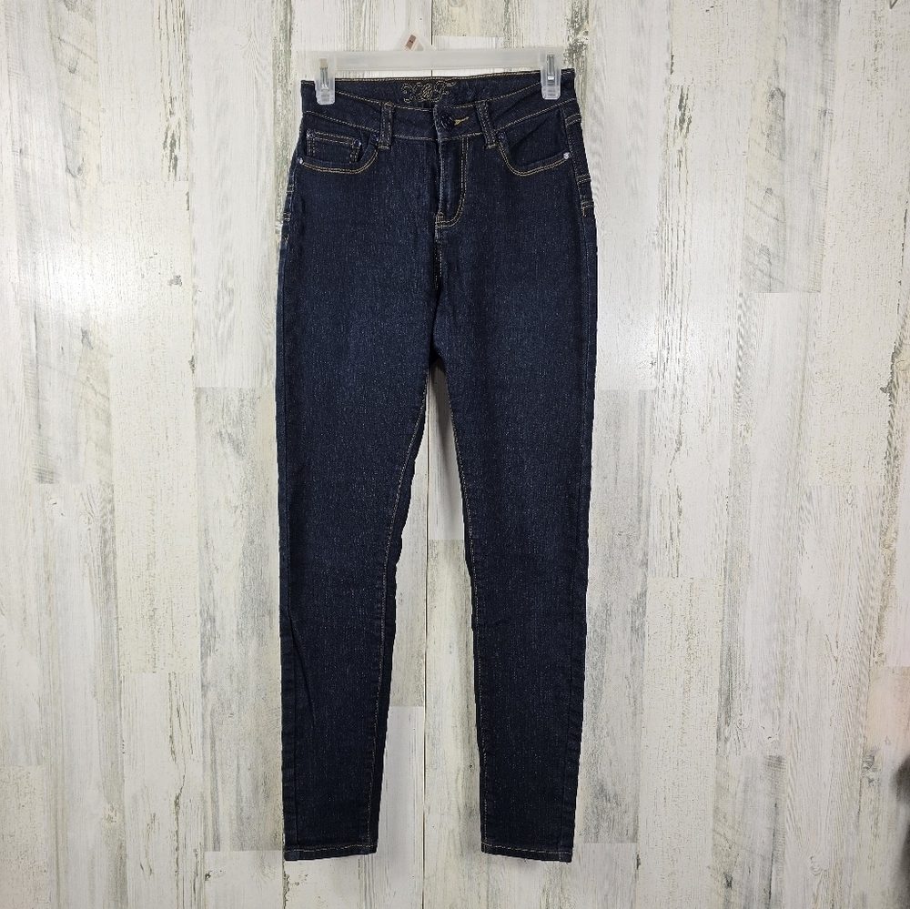 Y&F stretch dark wash blue denim skinny jeans juniors size 3/4